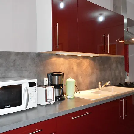 Apartment Rochire Location *