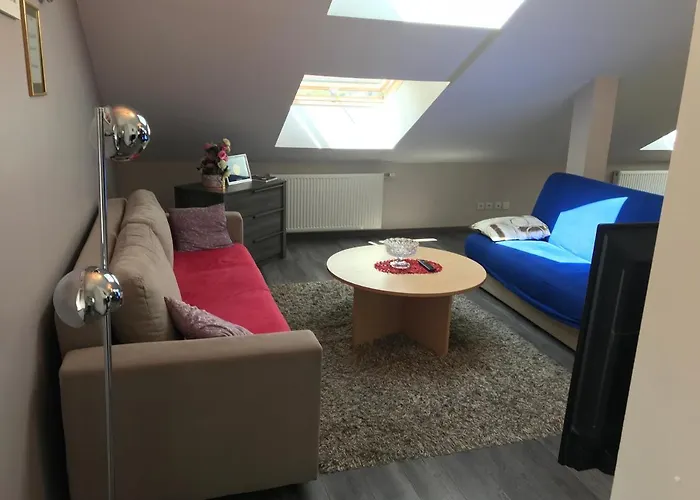 Rochire Location 1 * 제라르메르