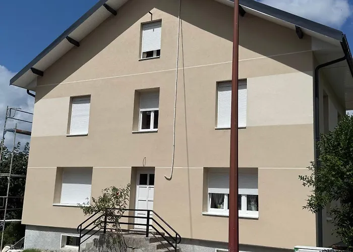 Rochire Location 1 Appartement *