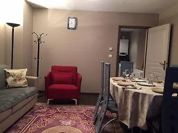 Rochire Location 1 * 제라르메르