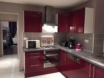 Rochire Location 1 * 제라르메르